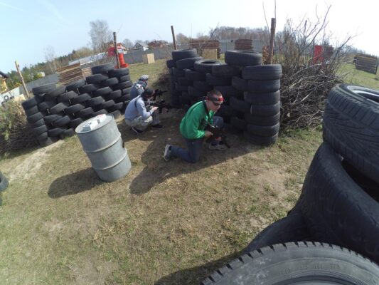 laserowy paintball drużynowa gra sprawnościowa dla nastolatków